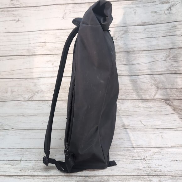 Rapha Black Cycling Commuting Laptop Bag - Picture 9 of 10